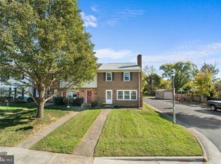 44 Park Pl, Lovettsville, VA