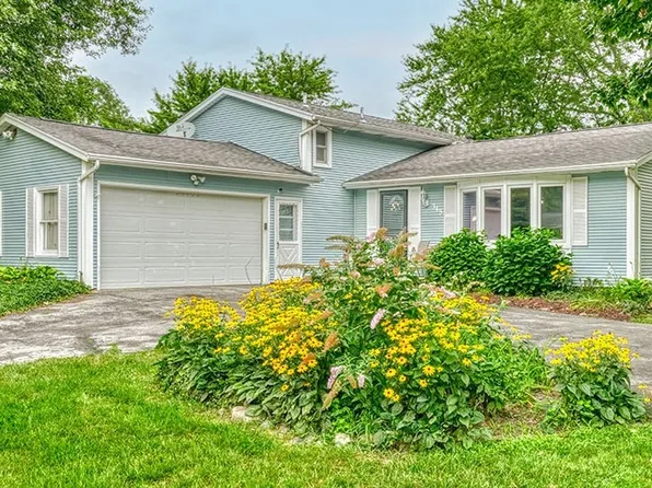 345 Judy Ann Dr, Rochester, NY 14616