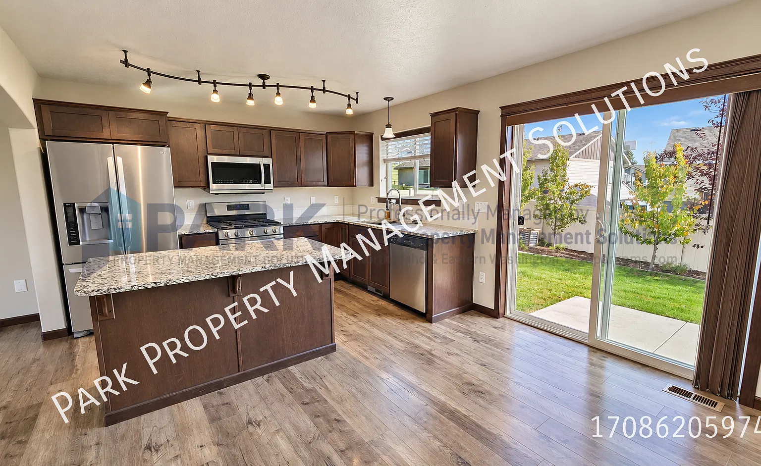 4 Bedroom, 3 Bath — Photo 4