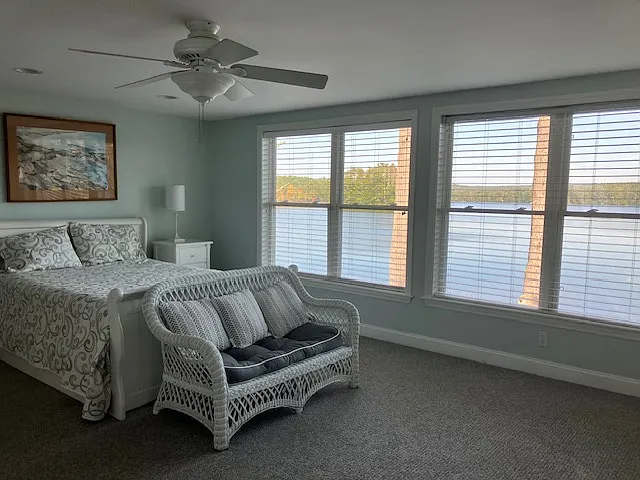 2 bed, 2.5 bath, 2072 sqft, $1,750 — Photo 4