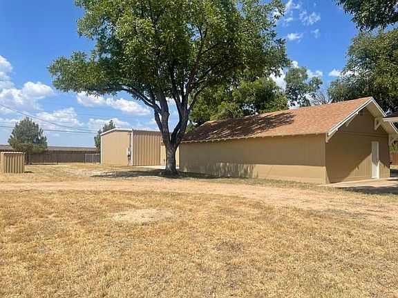 2nd image of 1034 Cactus Ln