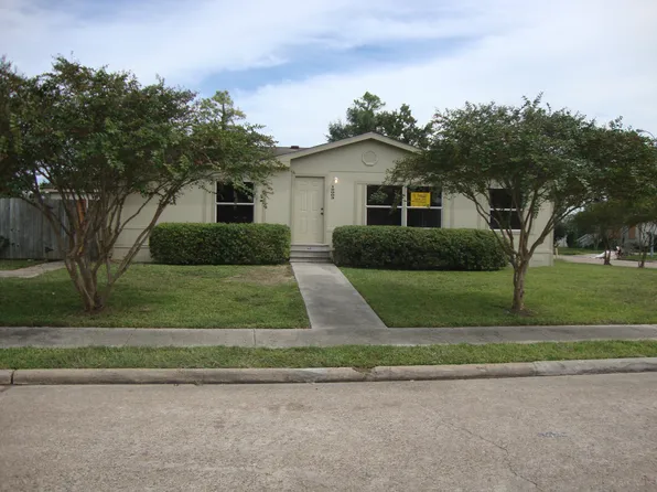 12003 Greencanyon Dr, Houston, TX 77044
