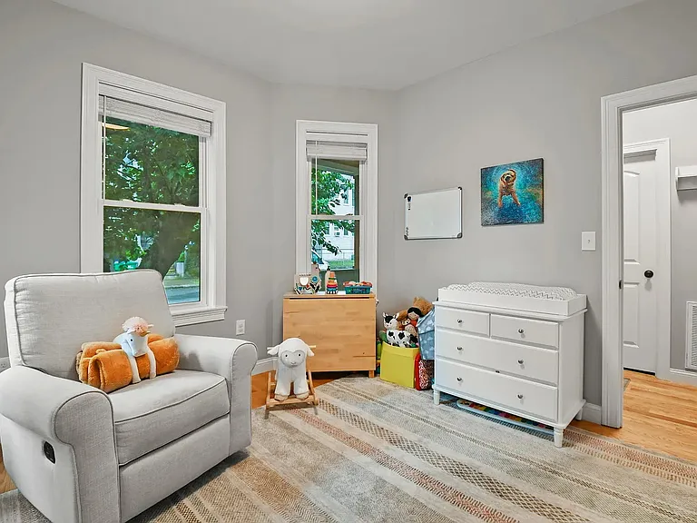 8 Greenleaf Ave #1 — Photo 16