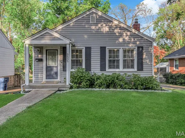 3535 San Jose Ln, Saint Ann, MO 63074