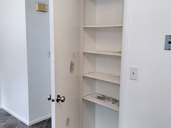 3rd image of 342 E Park Ave Unit 9