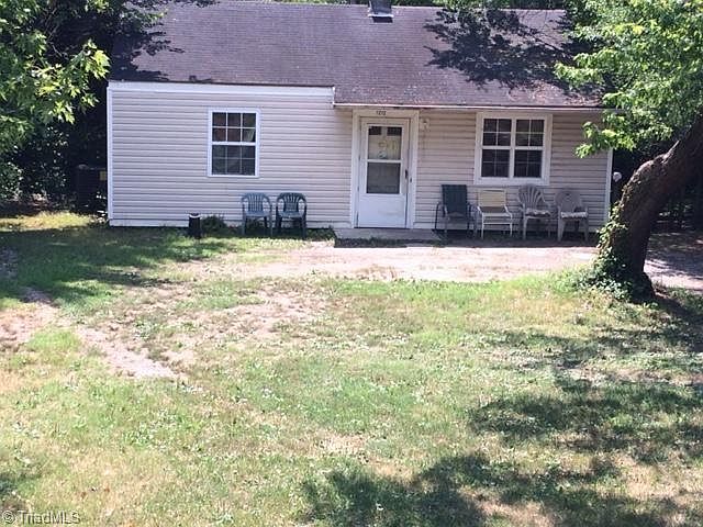 1st image of 1212 Lolly Ln