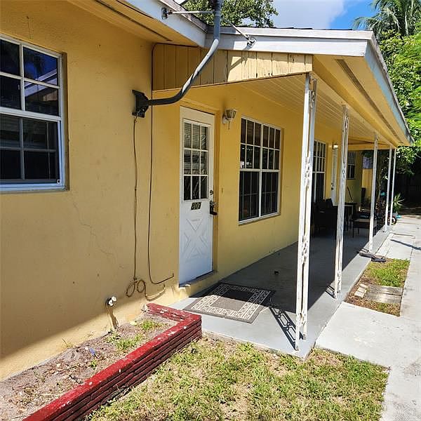 1st image of 809 W Las Olas Blvd #809