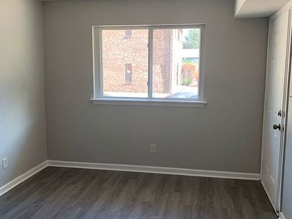 2nd image of 8426 Tidewater Dr Unit 1