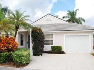41 Admirals Ct, Palm Beach Gardens, FL 33418