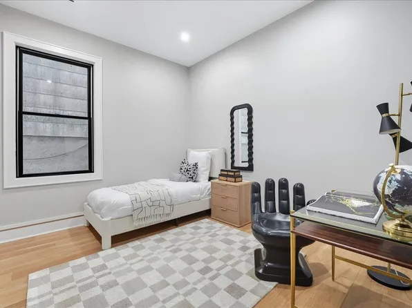 134 Hancock Avenue image 10 of 23