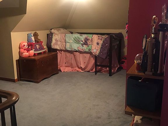 2nd image of 24614 Zephyr Ave