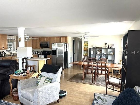 3rd image of 4906 SEA ISLAND AVENUE
