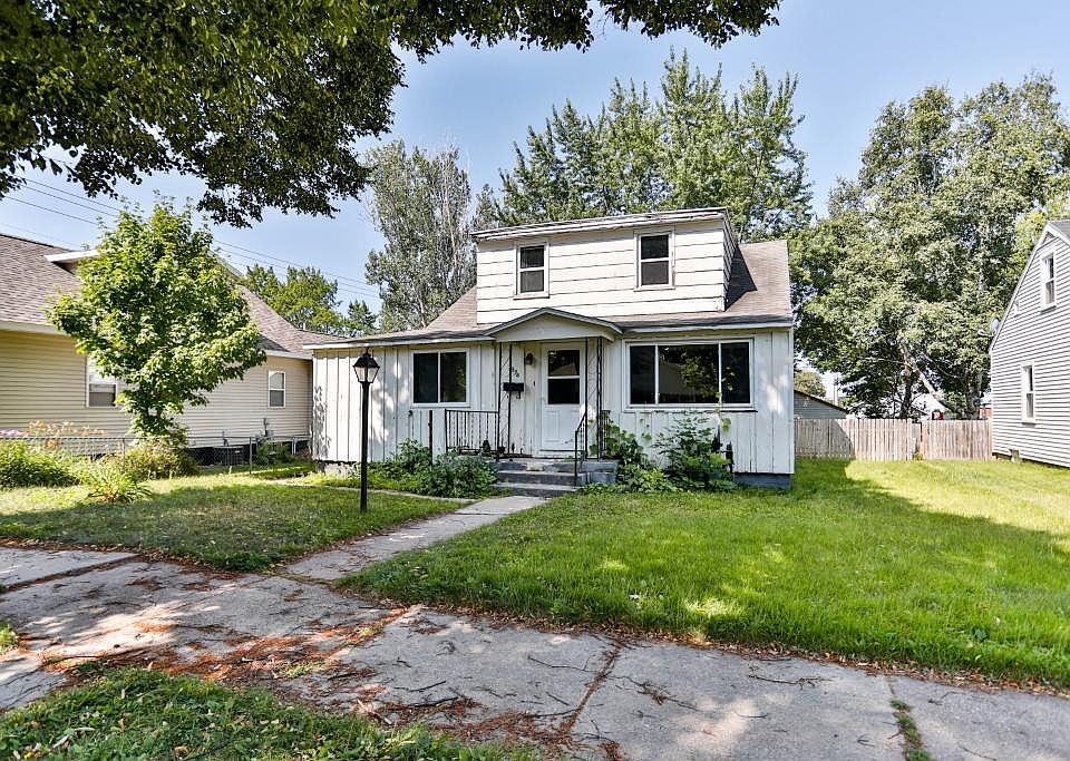 1st image of 834 S 11TH AVENUE