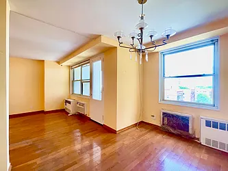 Sold by Diamond Real, Inc.