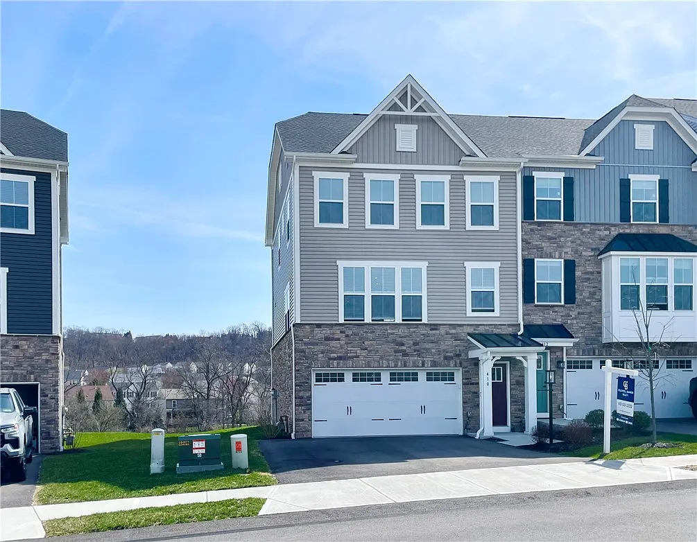 410 Scharberry Ln photo 1