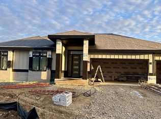 5836 Golden Guernsey Ct, Waunakee, WI 53597