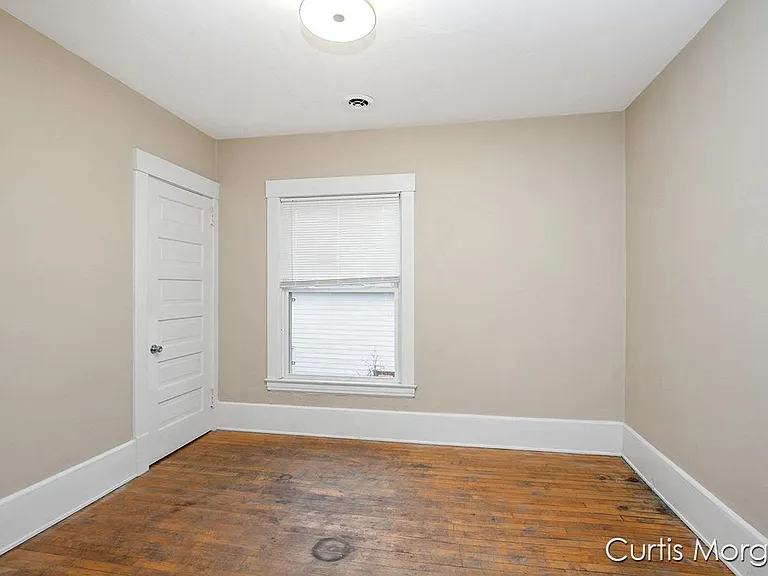 1035 Chatham St NW — Photo 5