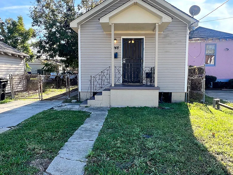 3148 N Prieur St — Photo 2