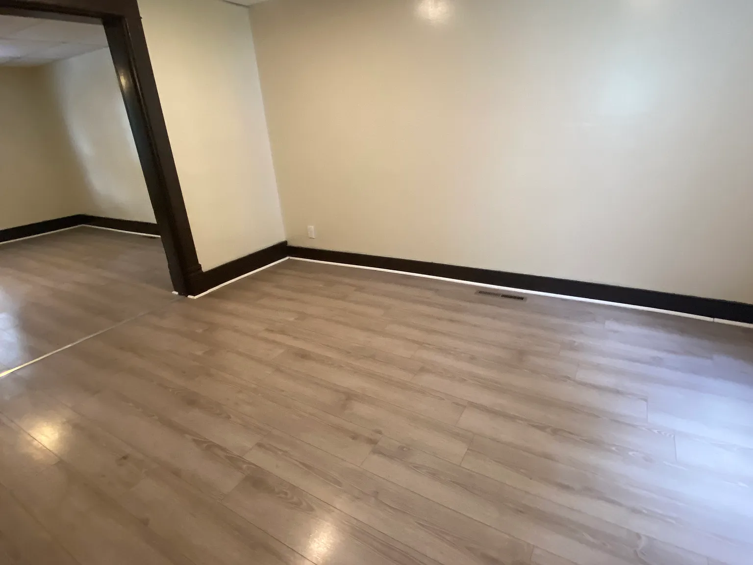 3 bed, $875 — Photo 3