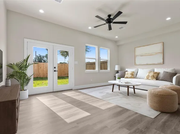 7220 Avenue B, Houston, TX 77011