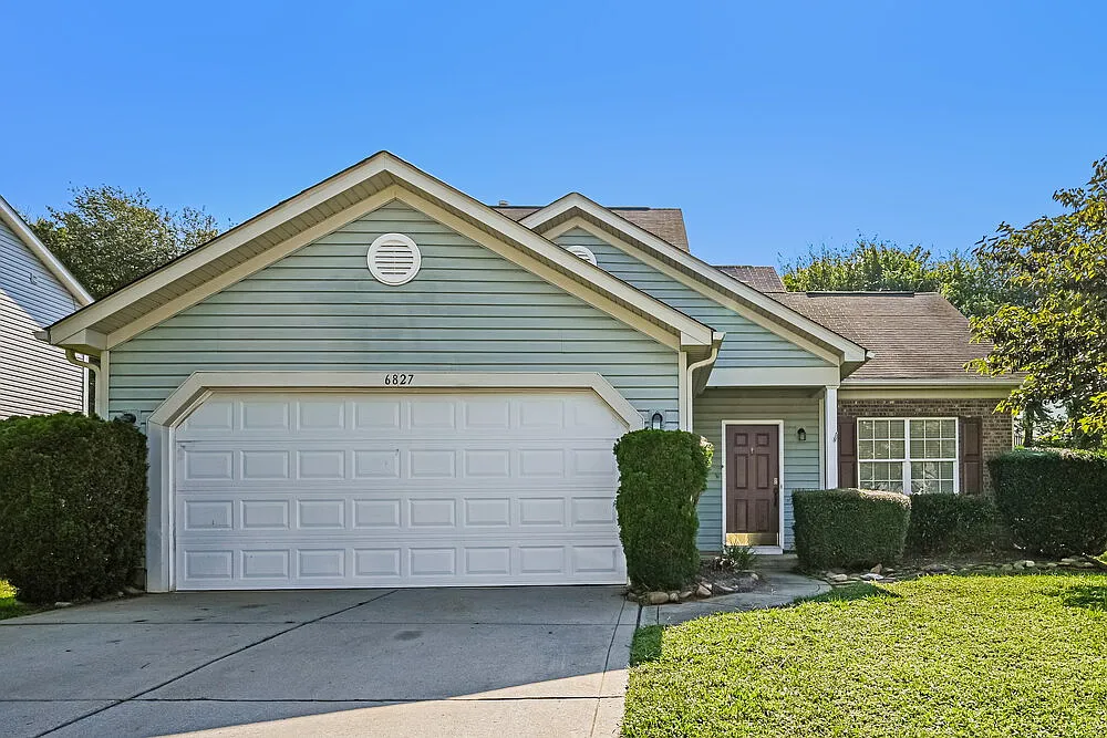 3 bed, 2.5 bath, 1664 sqft, $2,070 — Photo 1