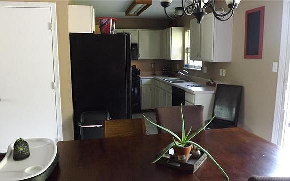 5th image of 364 Meadow Crest Dr
