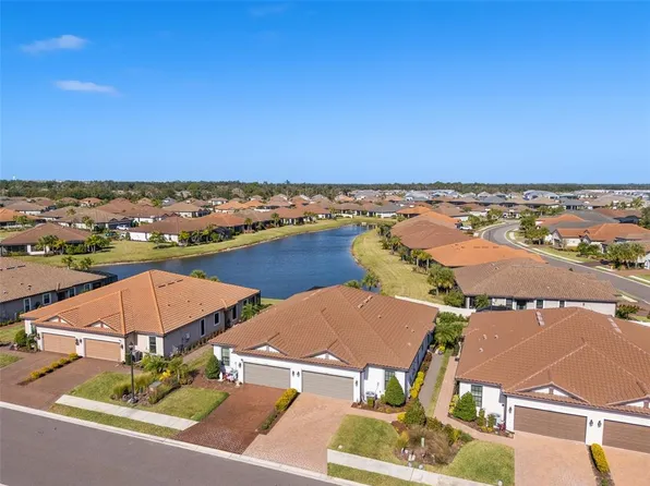 5418 Rushmere Ct, Palmetto, FL 34221