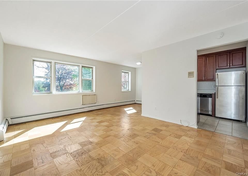 720 Tuckahoe Rd Yonkers NY Zillow