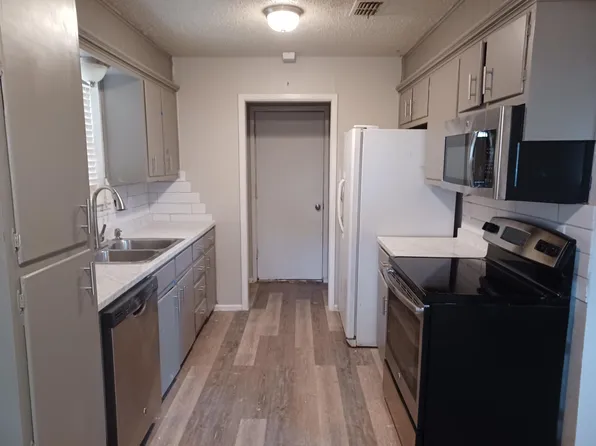 6015 13th St, Lubbock, TX 79416