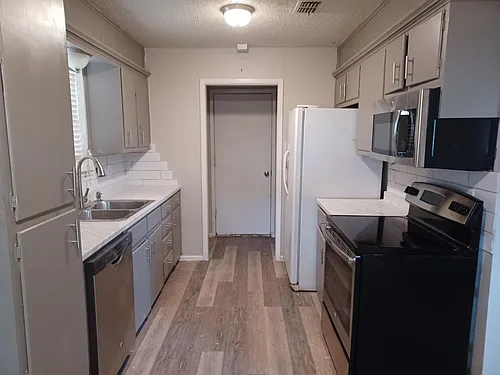 6015 13th St Photo 1
