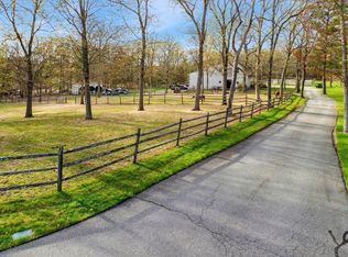 45 Joshua Rd, Wrentham, MA 02093