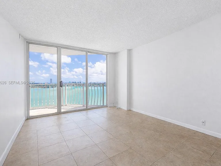7601 E Treasure Dr #2309 — Photo 8