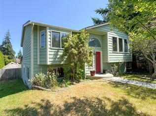 1611 W 15th St, Port Angeles, WA