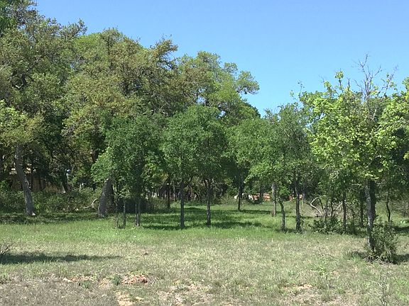 3rd image of 852 Oak Bluff Trl