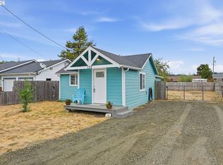 130 N 12th St, Lakeside, OR 97449