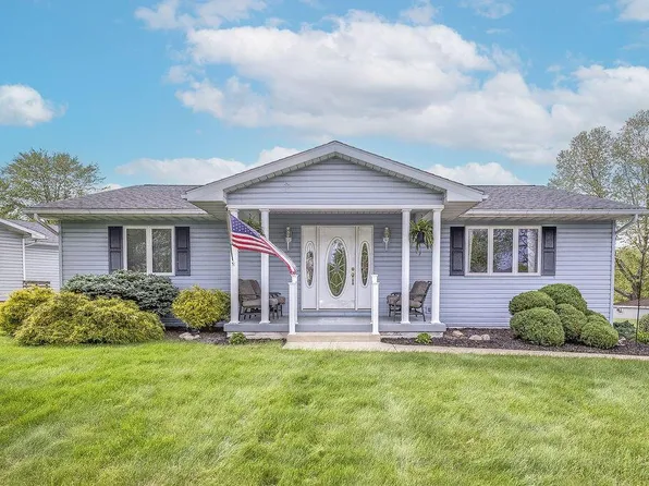 1080 Apple Valley Dr, Howard, OH 43028