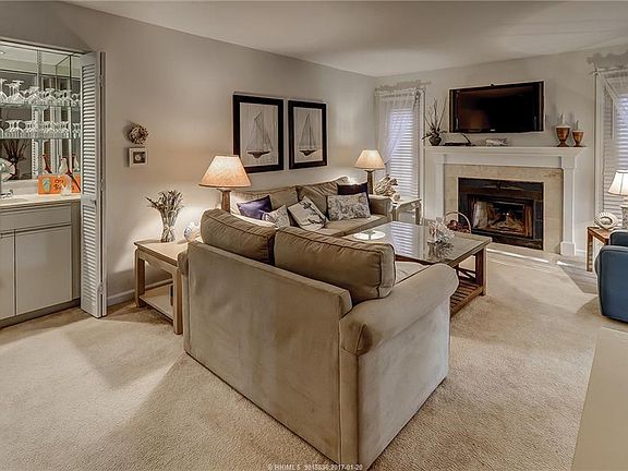 5th image of 70 Shipyard Dr APT 257