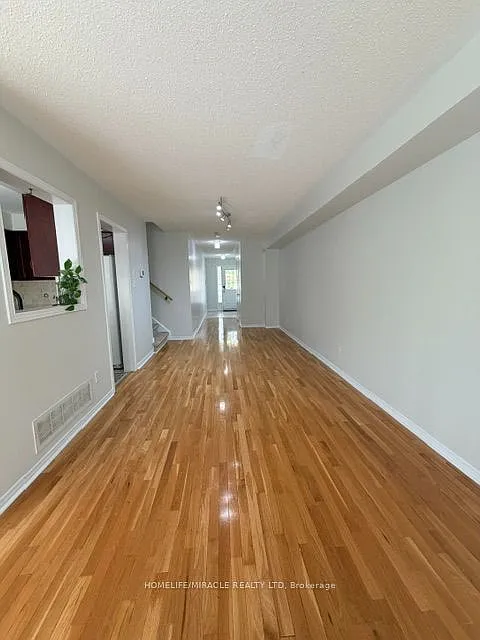 4 bed, $3,251 — Photo 4
