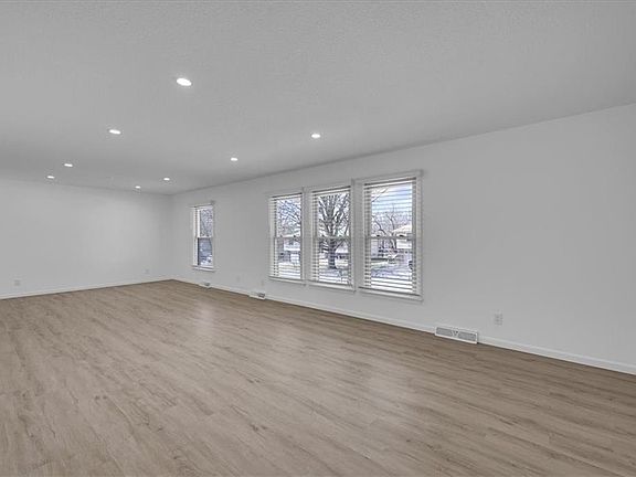 5th image of 2511 S 14th St