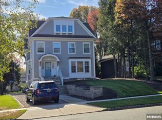 90 Bellevue Ave, Montclair, NJ 07043