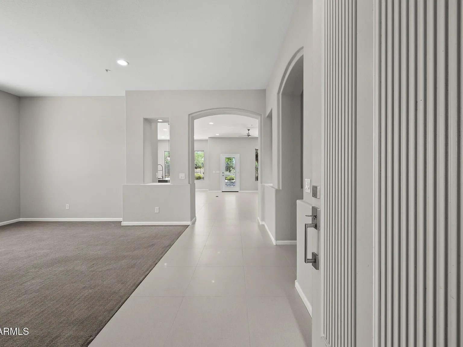 3 bed, 2.0 bath, 2199 sqft, $4,250 — Photo 4
