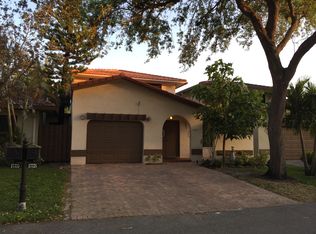 17729 NW 66 Court Cir, Hialeah, FL 33015