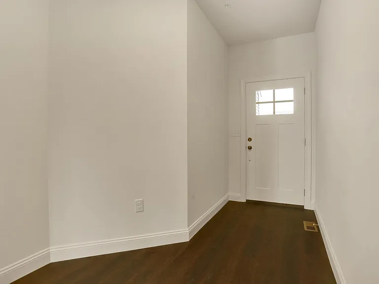5300 Mendenhall Dr — Photo 11
