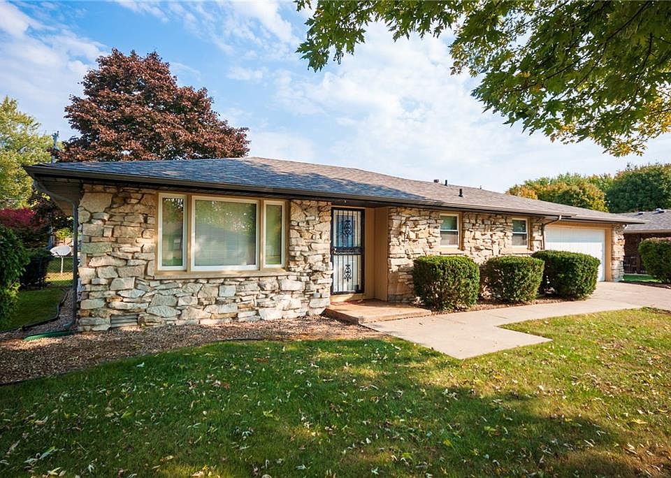 1st image of 3602 River Park Dr