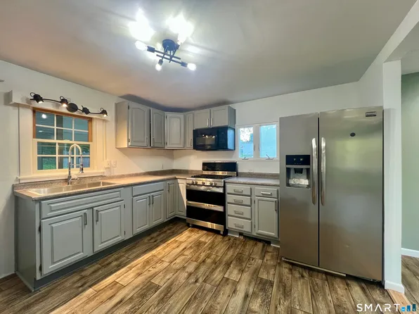 160 New Litchfield Street, Torrington, CT 06790