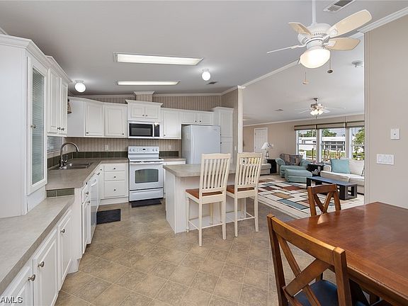 4th image of 4922 Sandpiper Dr