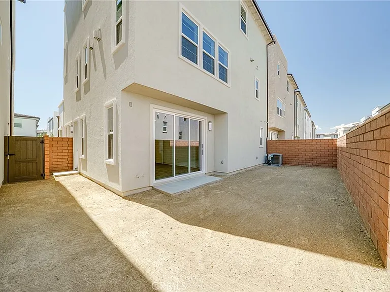 108 Verbana Way — Photo 43