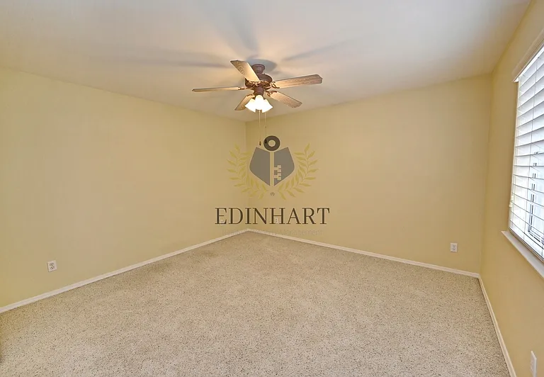 3750 W Vincent Ln — Photo 25