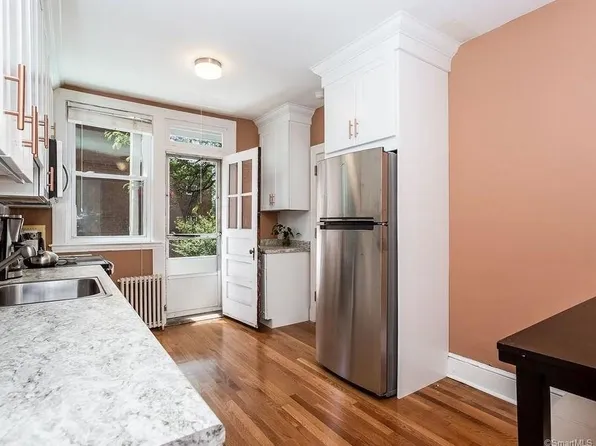 888 Farmington Ave, West Hartford, CT 06119