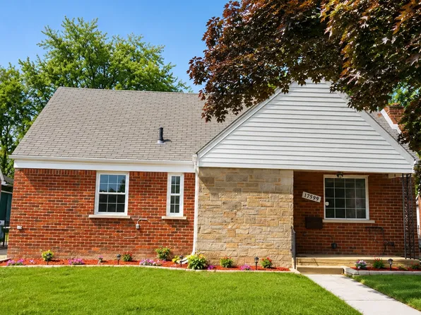 17599 Pinehurst St, Detroit, MI 48221